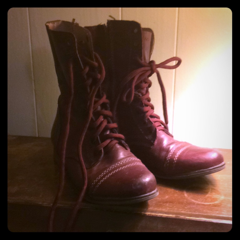 Steve Madden burgundy women's boots
